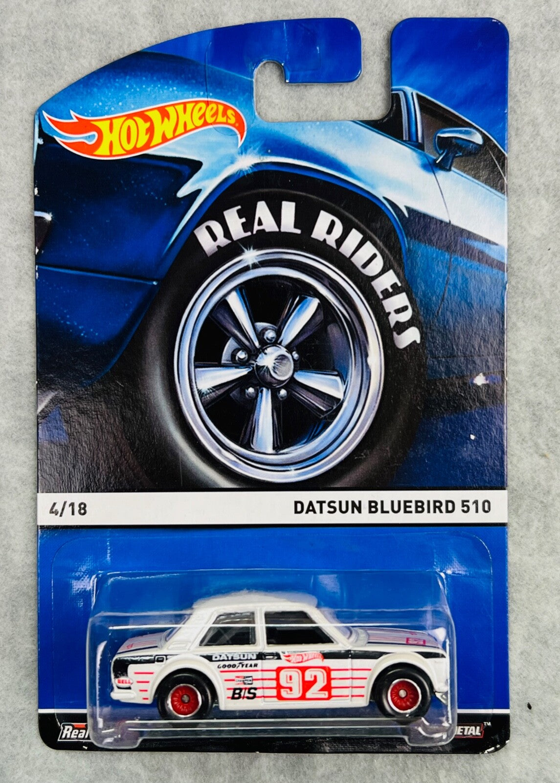 🎌🎌🎌Hot Wheels Nissan Datsun Bluebird 510 White w/Real Riders HW23🎌🎌🎌