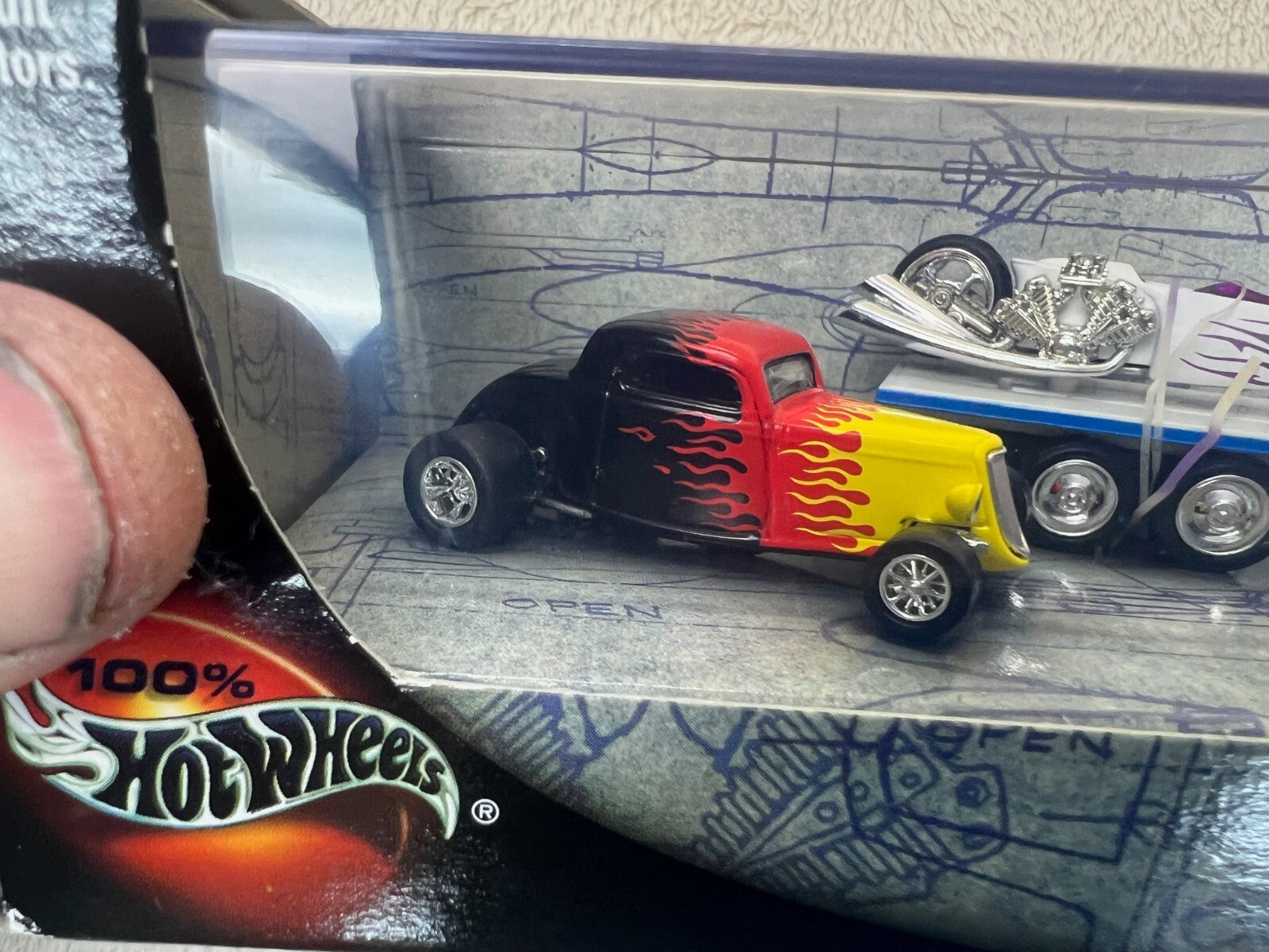 🔥Hot Wheels 4-Pack Designer Dreamz 2 Custom Series Display Horsepower Club🔥