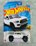 🔥🔥🔥Hot Wheels '20 Toyota Tacoma White w/Blue Rims HW Baja Blazers HW21🔥🔥🔥