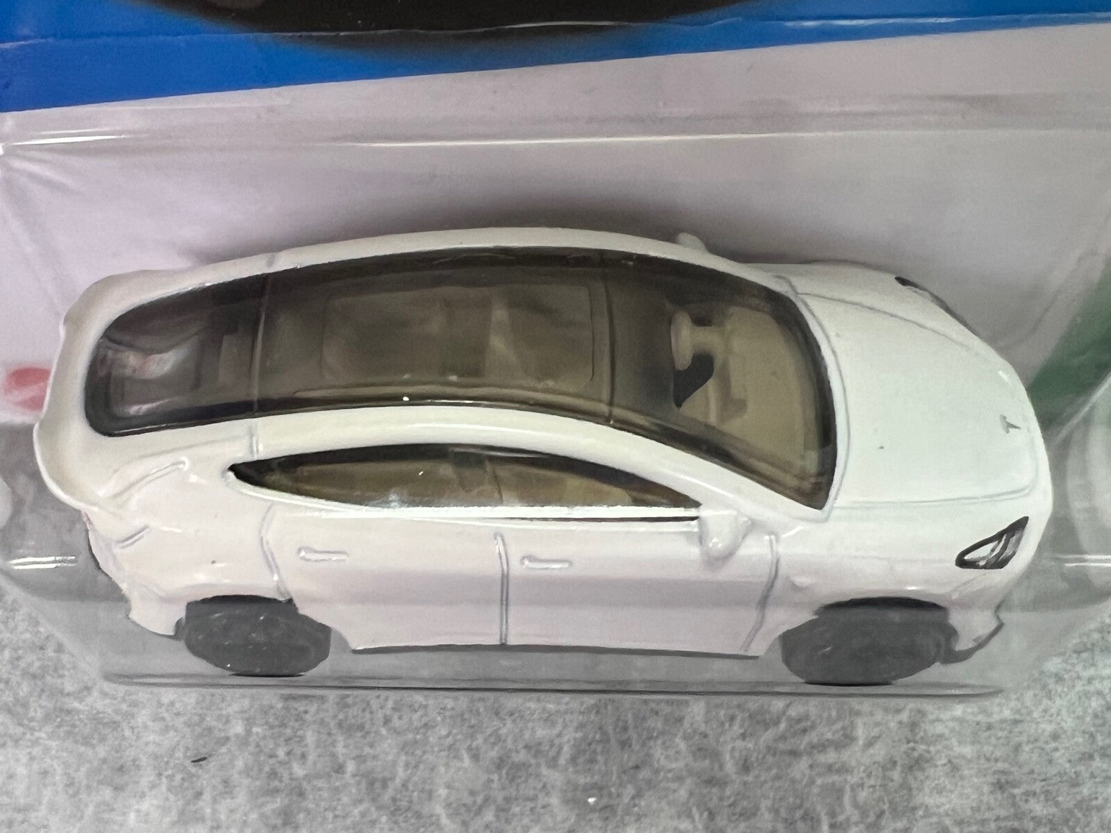 🔥🔥🔥Hotwheels Tesla Model Y White #37 Green Speed H24🔥🔥🔥