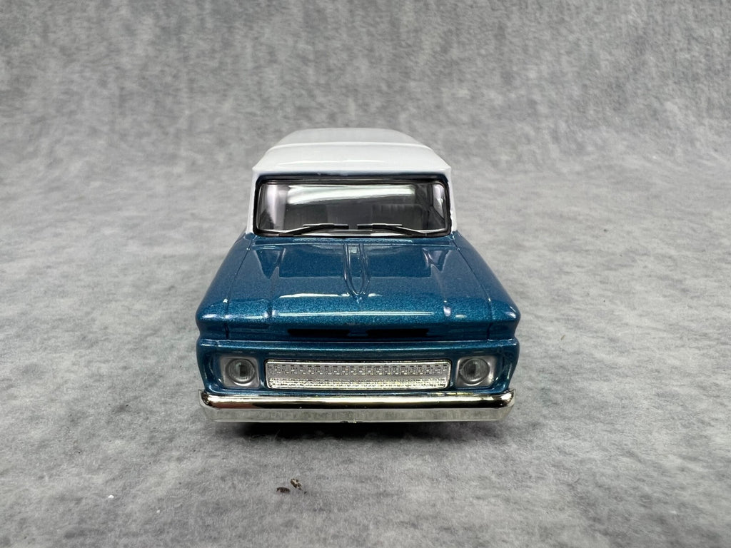 🇺🇸🇺🇸Greenlight 1966 Chevy Suburban Blue 1/43rd Scale 🇺🇸🇺🇸