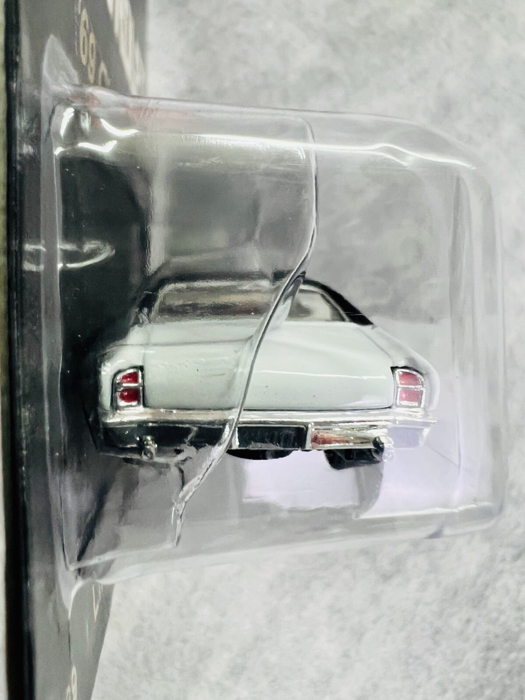 🔥🔥Hot Wheels Hot Rod Magazine Street Machines '69 Chevelle SS WHITE🔥🔥