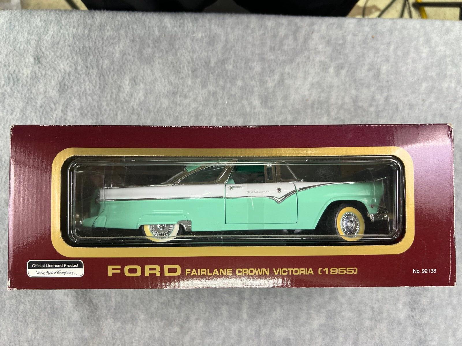 🇺🇸🇺🇸Road Legends 1955 Ford Fairlane Crown Victoria  1/18 Scale Green🇺🇸🇺🇸