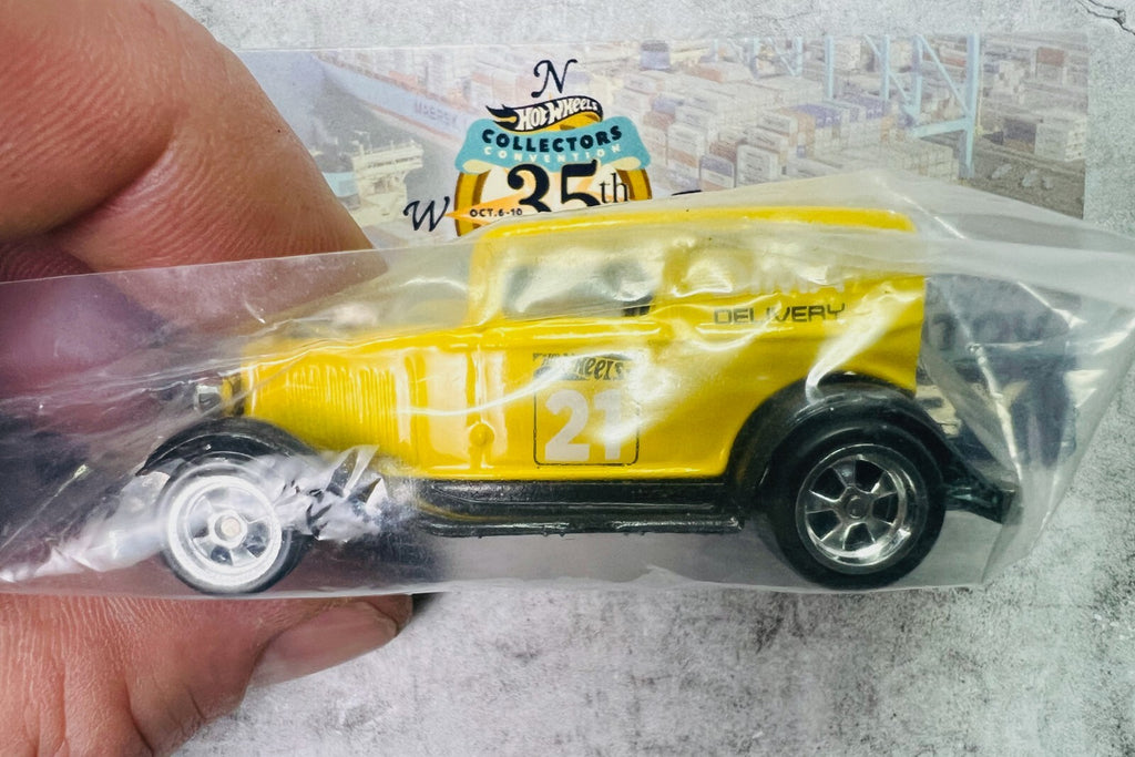 🔥🔥Collectors Convention 35th Hot Wheels Dinner 32 Ford Delivery Yellow🔥🔥