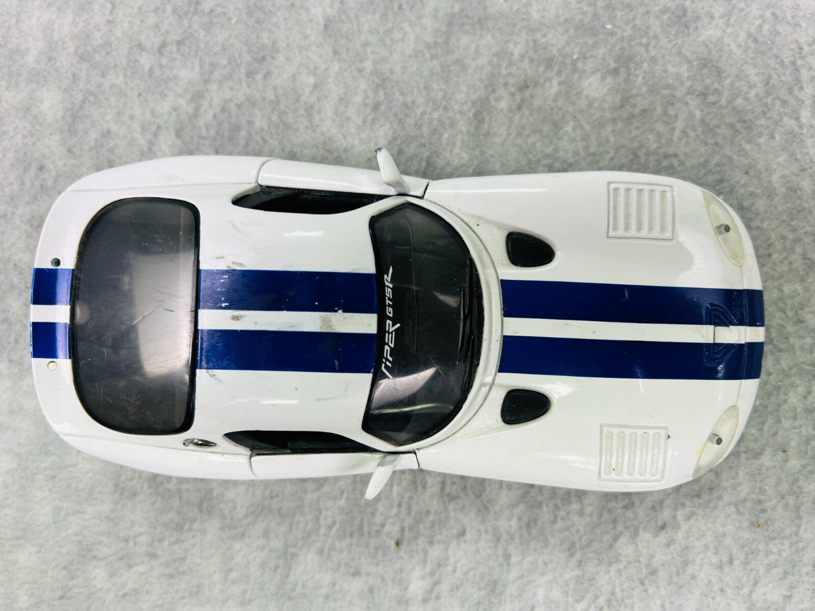 🇺🇸🇺🇸Maisto White 1997 Dodge Viper GTS Special Edition 1:24 Diecast🇺🇸🇺🇸