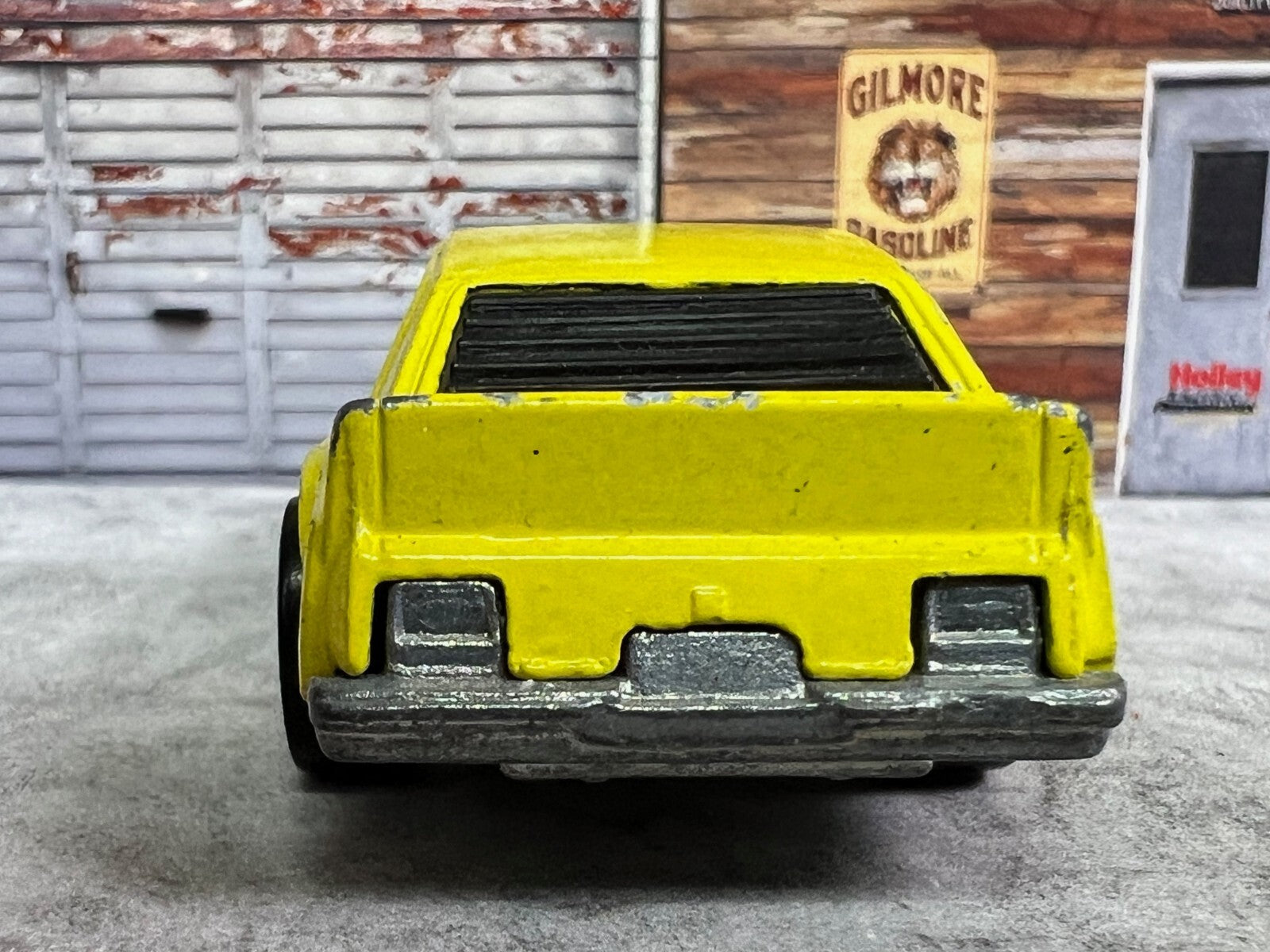 🔥🔥🔥🔥Vintage Hot Wheels Flat Out 442 Yellow C15🔥🔥🔥🔥