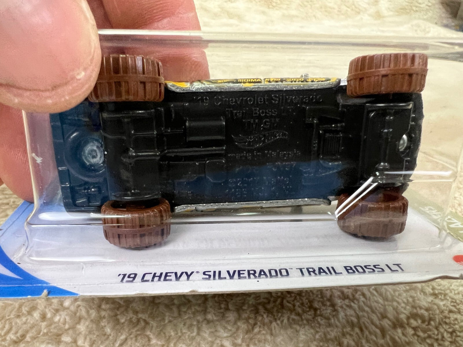 🔥Hot Wheels Walmart Exclusive ZAMAC '19 Chevy Silverado Trail Boss LT HW05🔥