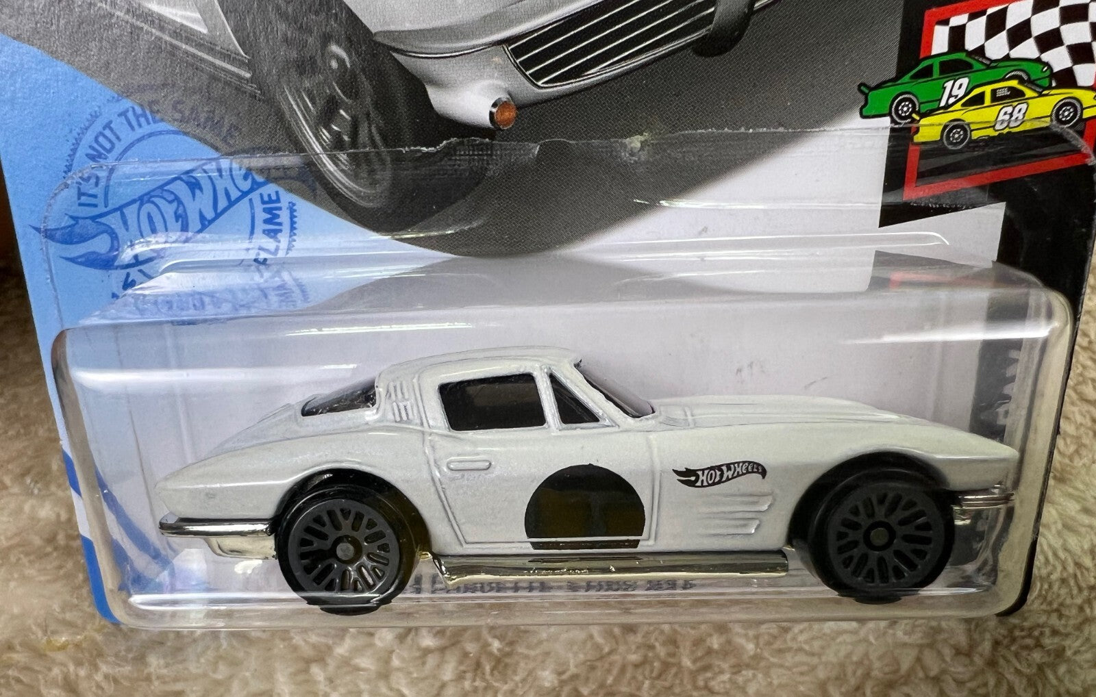 🇺🇸Hot Wheels '64 Corvette Sting Ray White HW Race Day 2/10 10/250 HW18🇺🇸