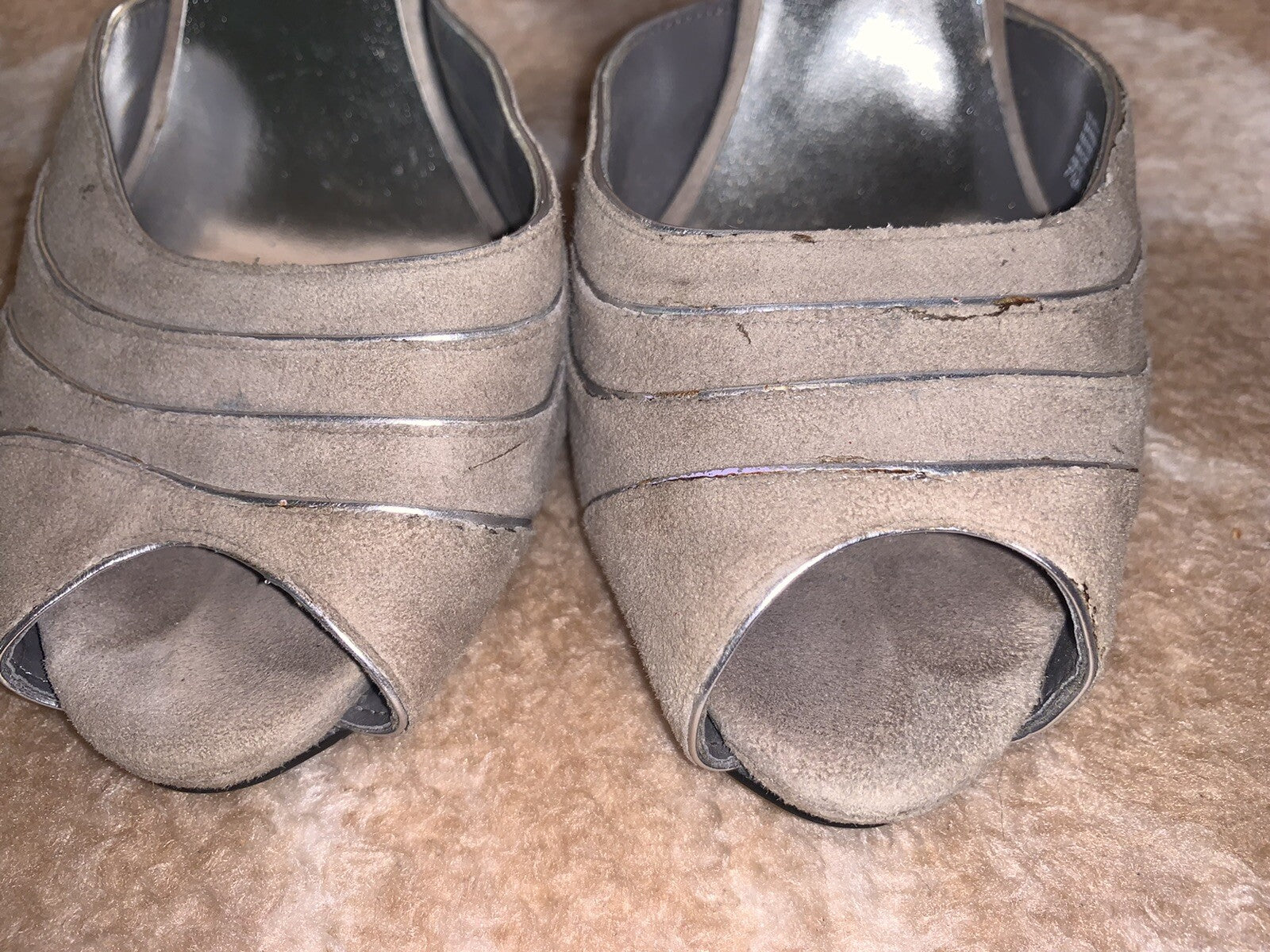 $100 AUDREY BROOKE Iliana Pleated Heels ~ Gray Suede Size 8