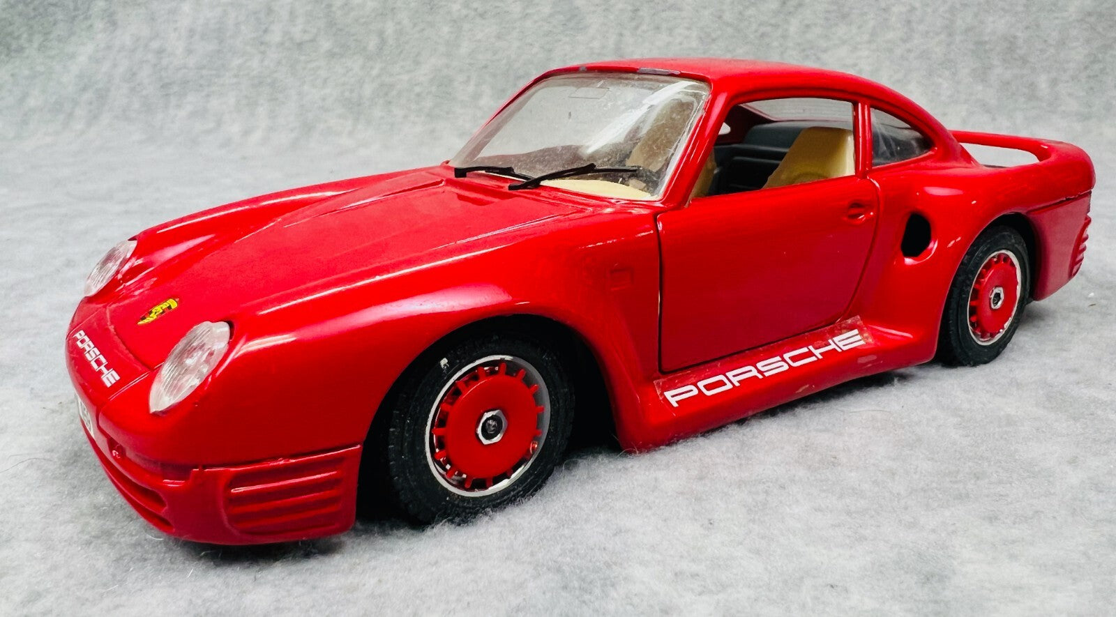 🇩🇪🇩🇪🇩🇪Bburago Porsche 959 Red 1:24 Scale Die Cast No Box🇩🇪🇩🇪🇩🇪