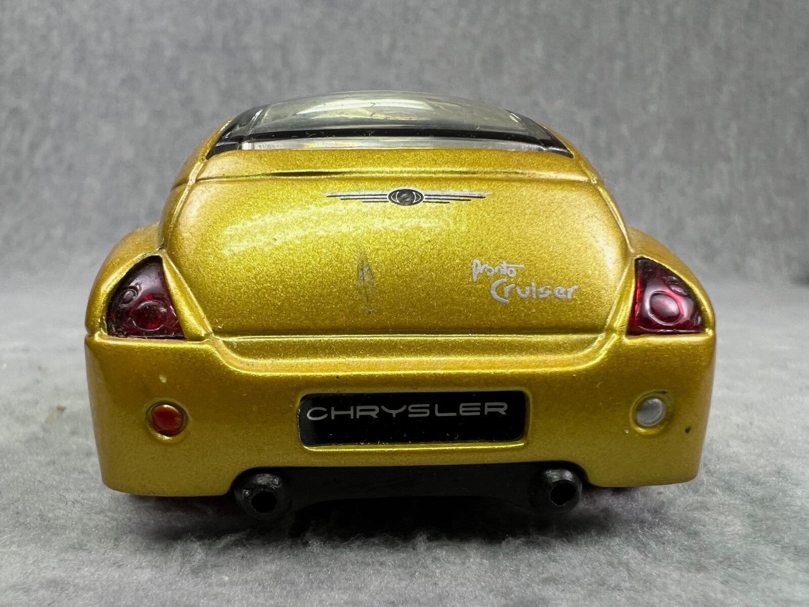 🇺🇸🇺🇸New-Ray Chrysler Pronto Cruiser Die Cast Car 1:32 Scale Gold🇺🇸🇺🇸