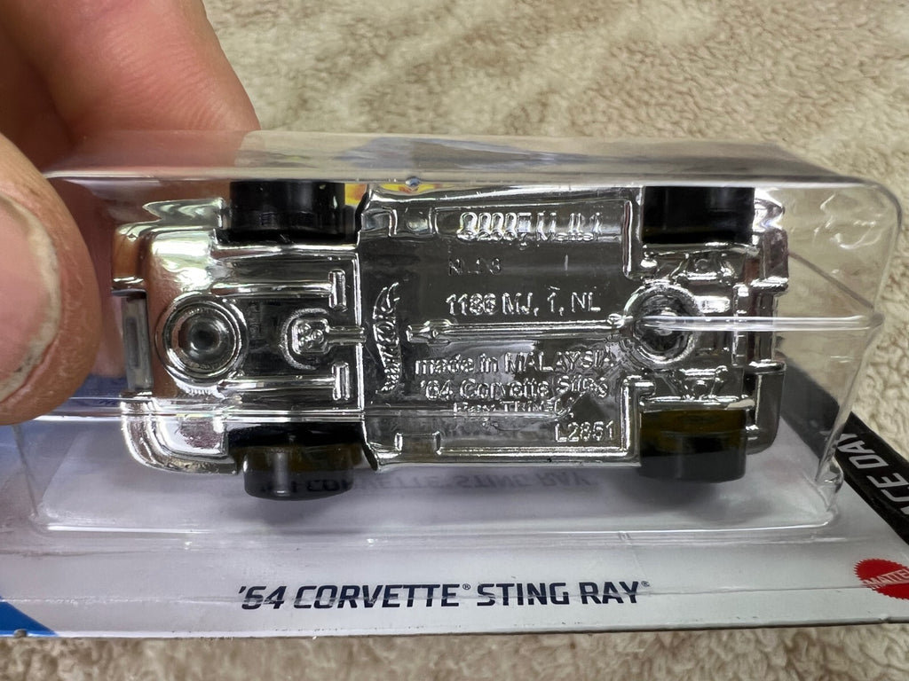 🇺🇸Hot Wheels '64 Corvette Sting Ray White HW Race Day 2/10 10/250 HW18🇺🇸