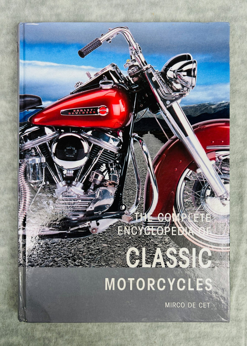 The Complete Encyclopedia Of Classic Motorcycles By Mirco De Cete Colors Photos