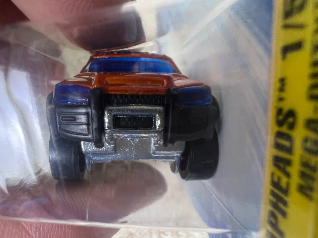 🔥🔥🔥Hot Wheels Scrapheads Series #153 Mega-Duty Brown HW19🔥🔥🔥