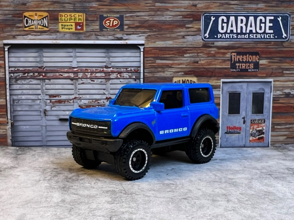 🔥🔥HOT WHEELS  NEW CASTING ‘21 FORD BRONCO THEN AND NOW C7🔥🔥