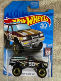 🏈🏈🏈🏈Hot Wheels  Kmart Exclusive 6/10 HW Sports Chevy Blazer 4X4 HW19🏈🏈🏈🏈