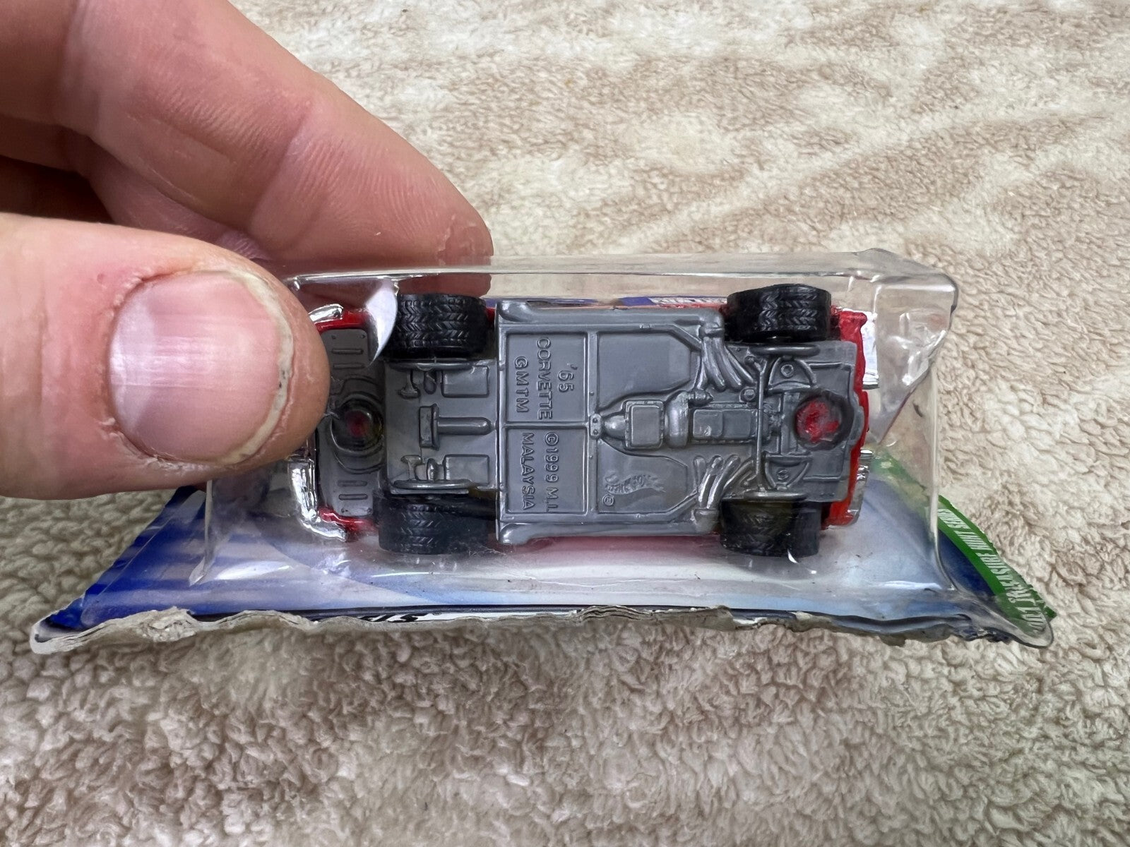 🔥🔥Hot Wheels Treasure Hunt Series 1/12 '65 Corvette Red DAMAGE CARD HW18🔥🔥