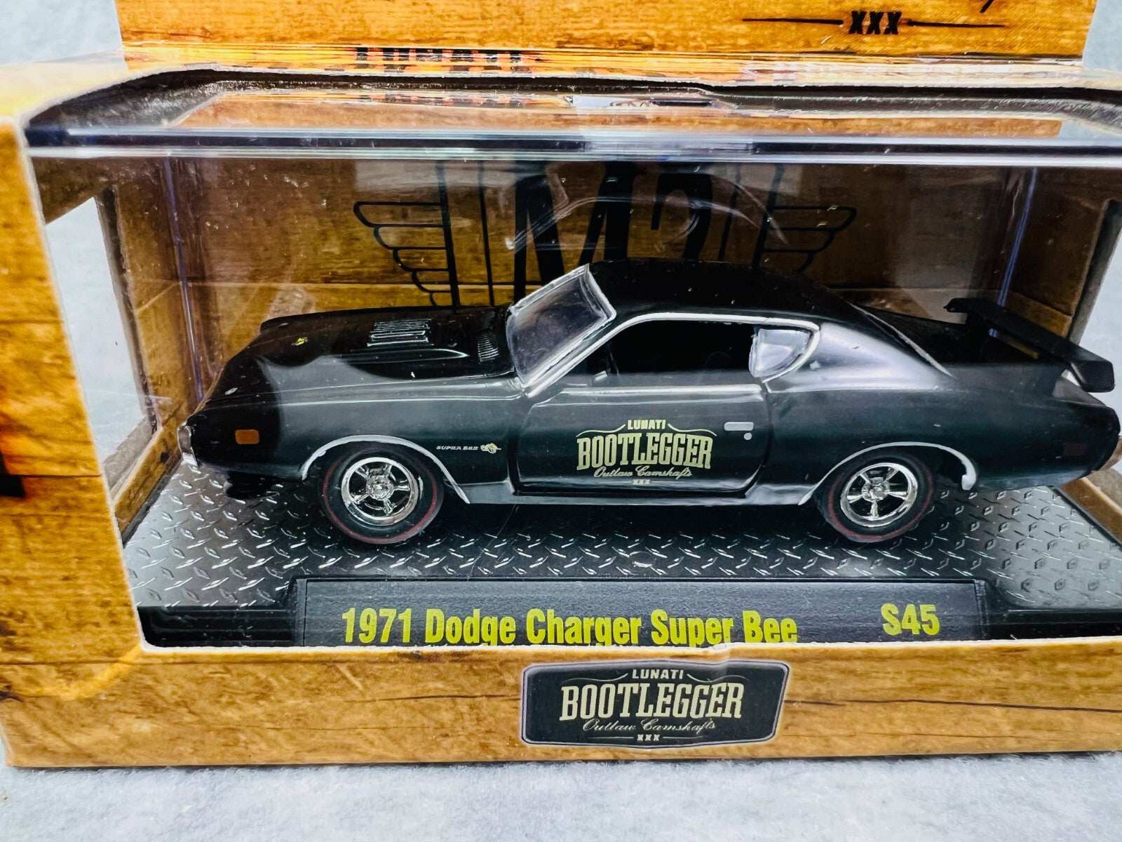 🇺🇸M2 Machines 1971 Dodge Charger Super Bee S45 Lunati Bootlegger H9🇺🇸