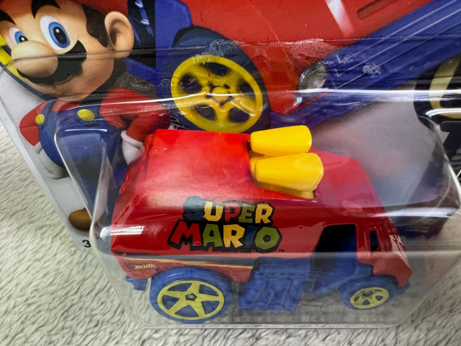 🔥🔥Hot Wheels Screen Time  Cool-One Super Mario Exclusive Snowflake Card HW12🔥