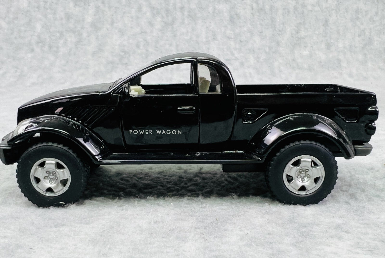 🇺🇸🇺🇸🇺🇸KINSMART Dodge Power Wagon Pickup 1:42 BLACK 🇺🇸🇺🇸🇺🇸