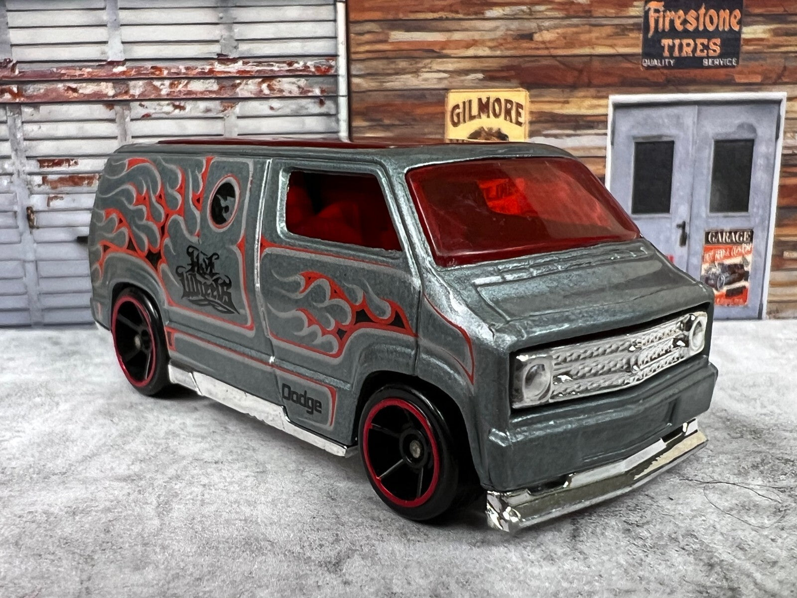 🔥🔥🔥Hot Wheels 2008 New Models CUSTOM '77 DODGE VAN Silver  C9🔥🔥🔥