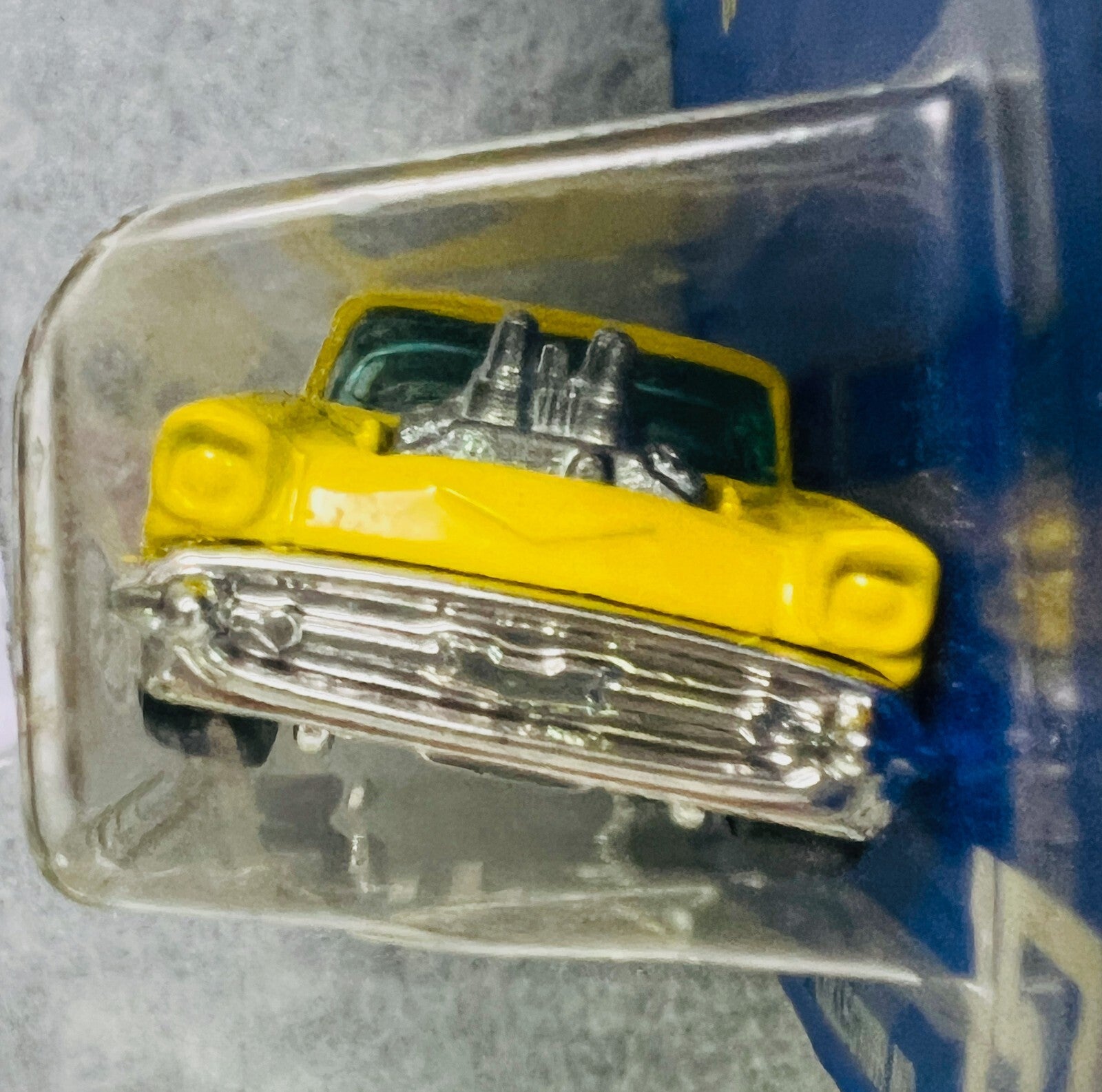 🇺🇸Hot Wheels BLUE CARD #157 YELLOW 57 CHEVY speed 10 points HO 1990 H30🇺🇸
