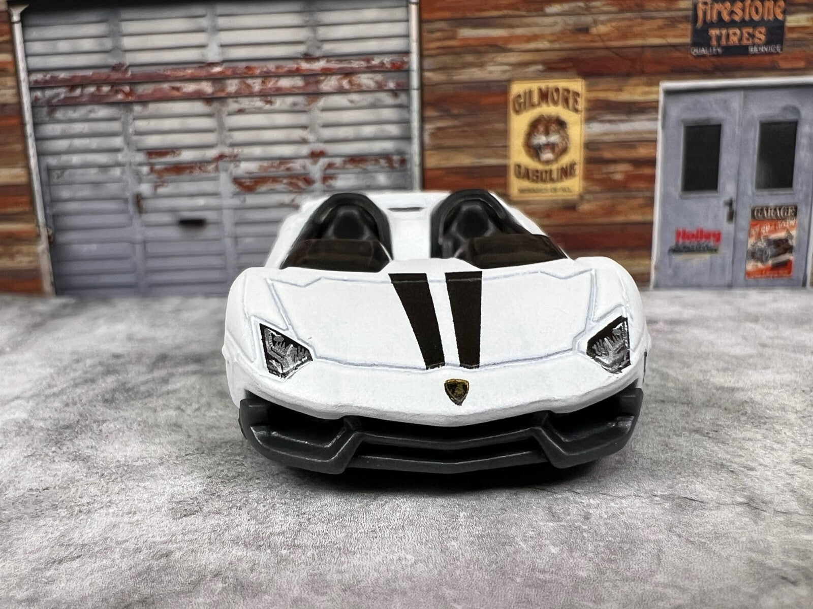🇮🇹🇮🇹🇮🇹HOT WHEELS 2013 Lamborghini Aventador J White 🇮🇹🇮🇹🇮🇹