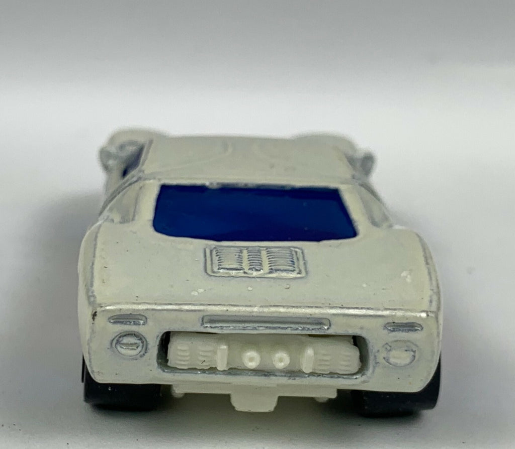 🔥HOT WHEELS FORD GT40 SUPER CAR WHITE w/ BLUE WINDOWS & ANODIZED WHEEL RARE🔥