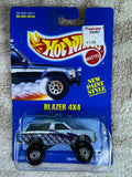 🔥🔥🔥🔥1995 Hot Wheels Blue Card Main Line Blazer 4X4 HW05🔥🔥🔥🔥