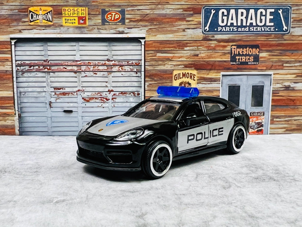 🇩🇪🇩🇪Majorette Porsche Panamera Turbo Police Car w/ Opening Doors C9🇩🇪🇩🇪