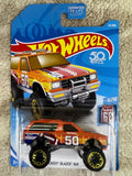 🏈🏈🏈🏈Hot Wheels  Kmart Exclusive 6/10 HW Sports Chevy Blazer 4X4 HW19🏈🏈🏈🏈