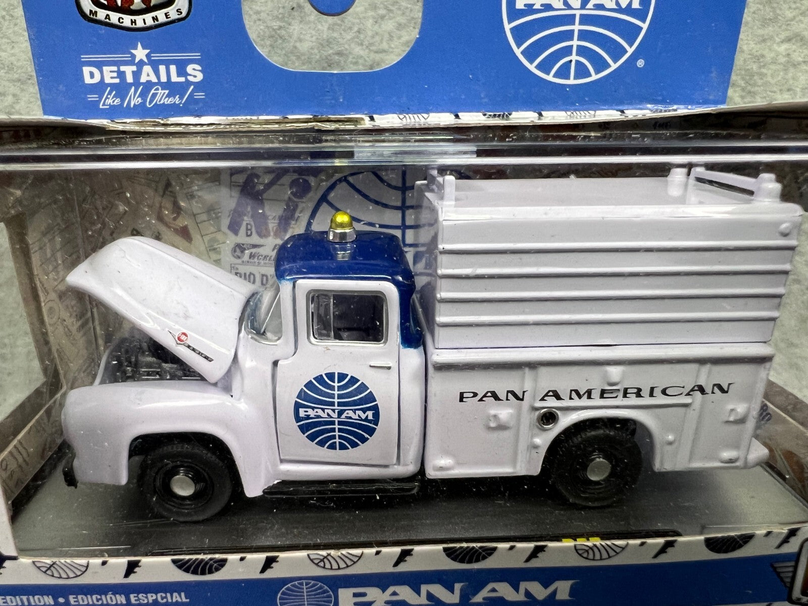 ✈️✈️M2 Machines Auto Thentics R57 1956 Pan Am Ford F-100 Utility Truck H26✈️✈️