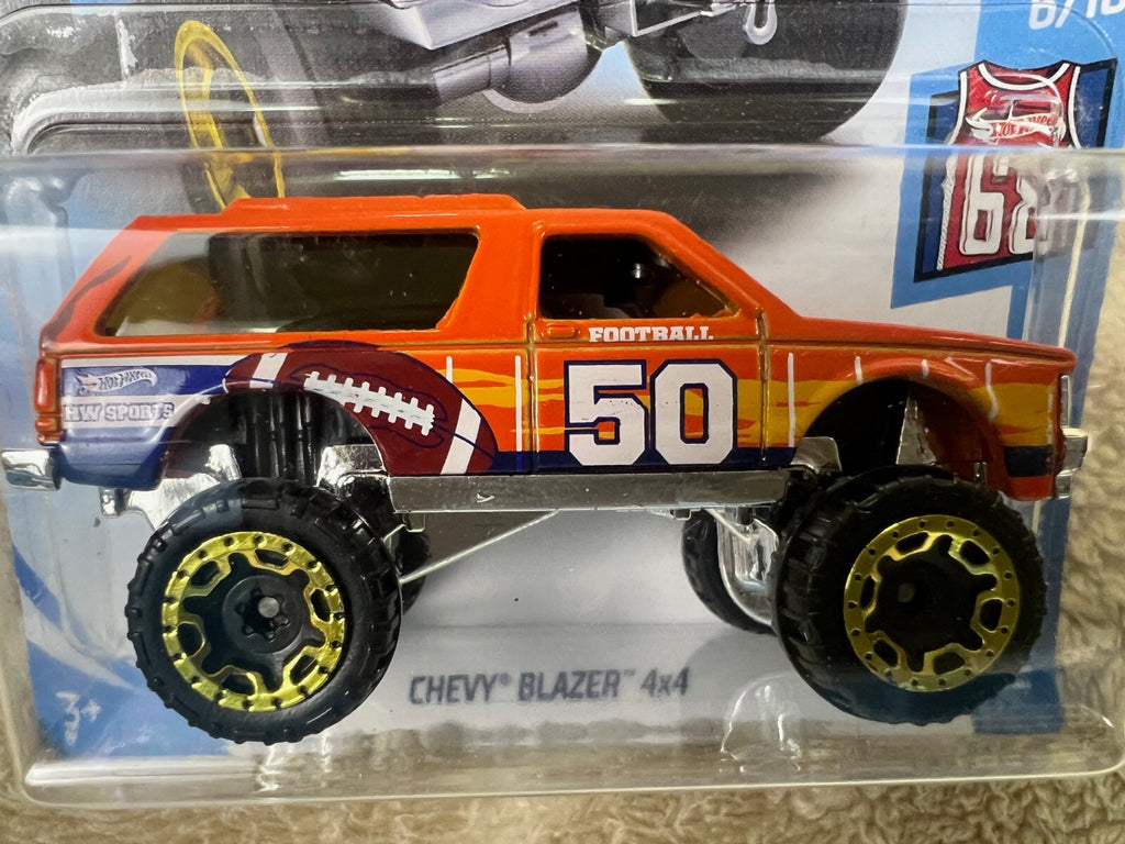 🏈🏈🏈🏈Hot Wheels  Kmart Exclusive 6/10 HW Sports Chevy Blazer 4X4 HW19🏈🏈🏈🏈
