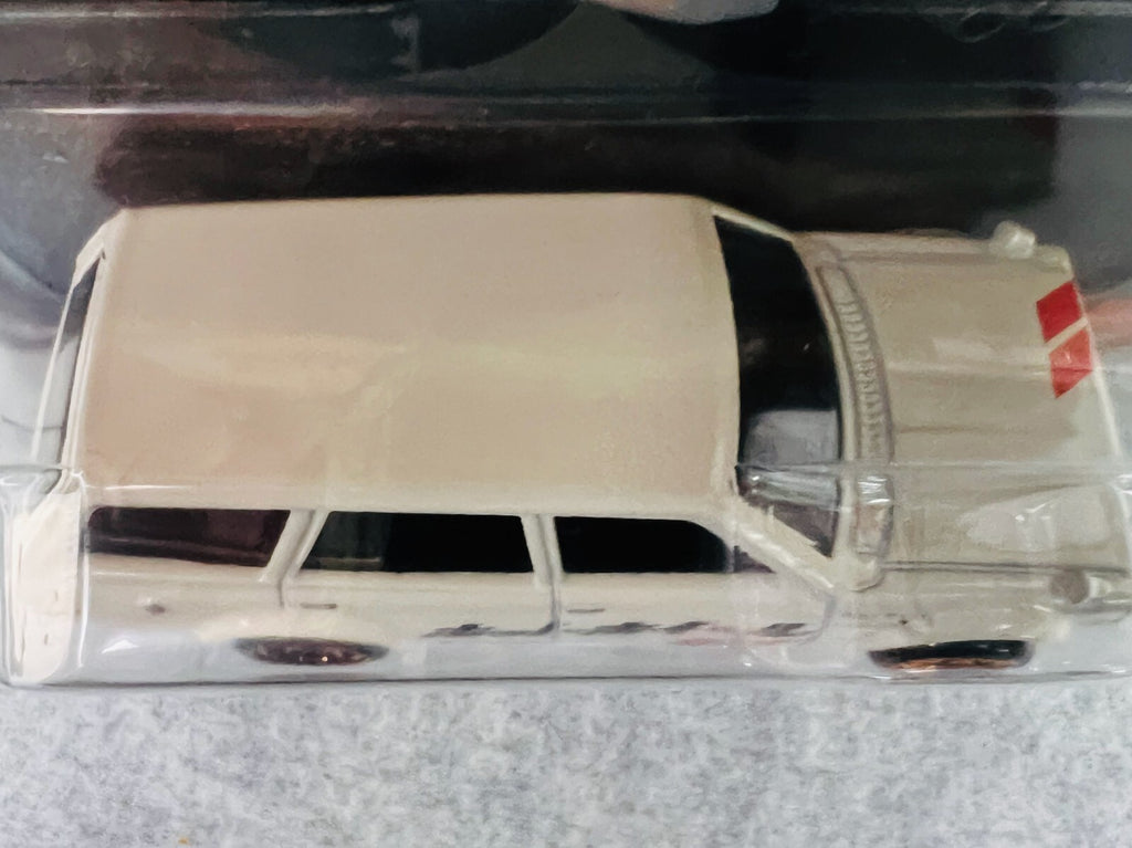 🎌🎌🎌Hot Wheels Hot Wagons 2024 Datsun Bluebird Wagon (510) H29🎌🎌🎌