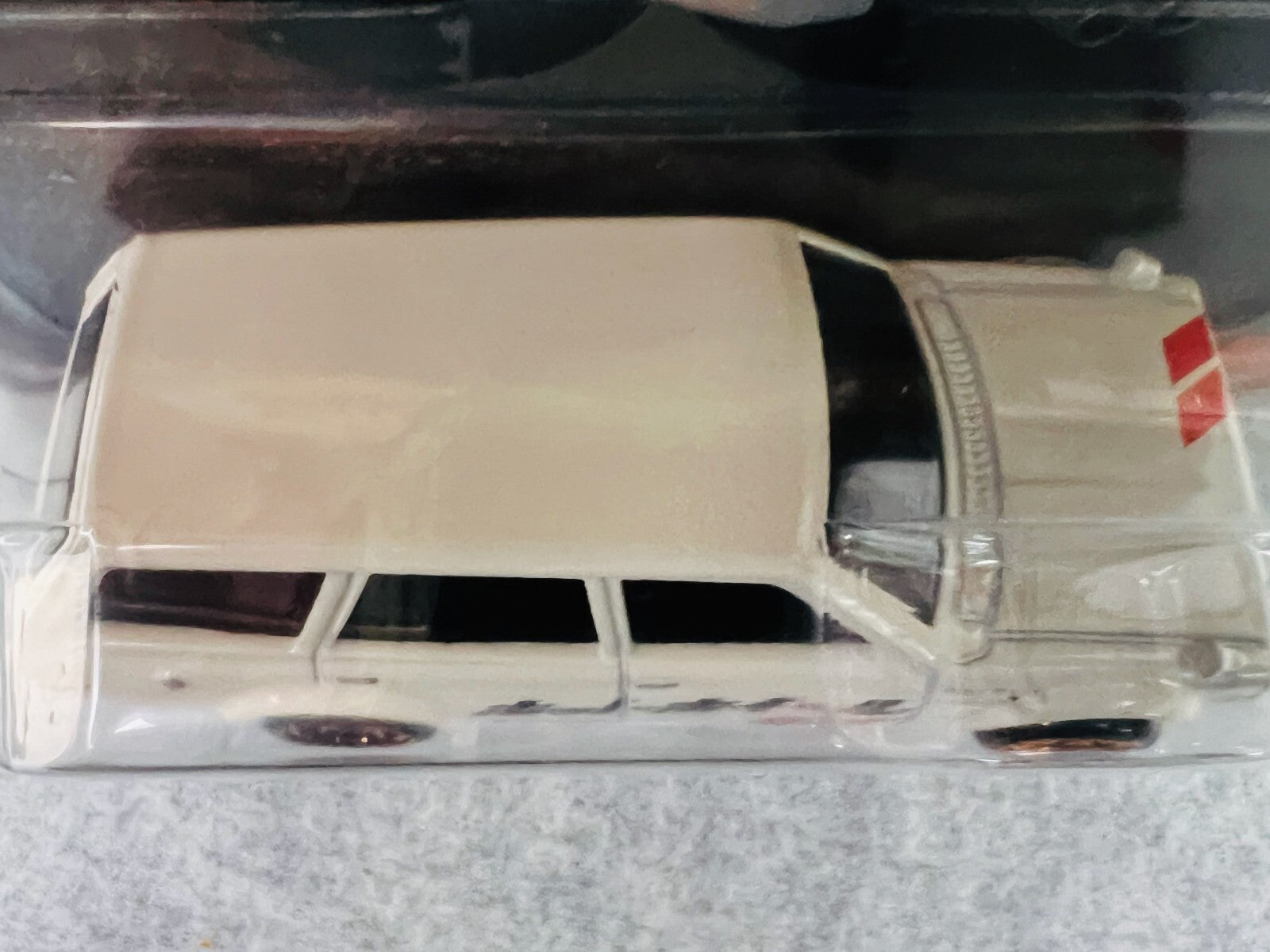 🎌🎌🎌Hot Wheels Hot Wagons 2024 Datsun Bluebird Wagon (510) H29🎌🎌🎌