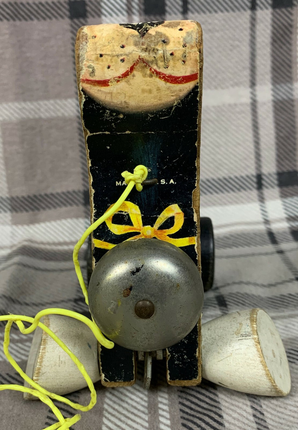 EARLY 1960s FISHER PRICE SUZI SEAL--MODERATE WEAR--