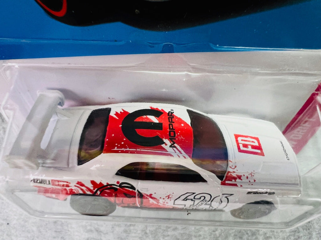 🏁🏁🏁Hot Wheels HW Drag Strip Dodge Challenger Drift Car 426 H24🏁🏁🏁