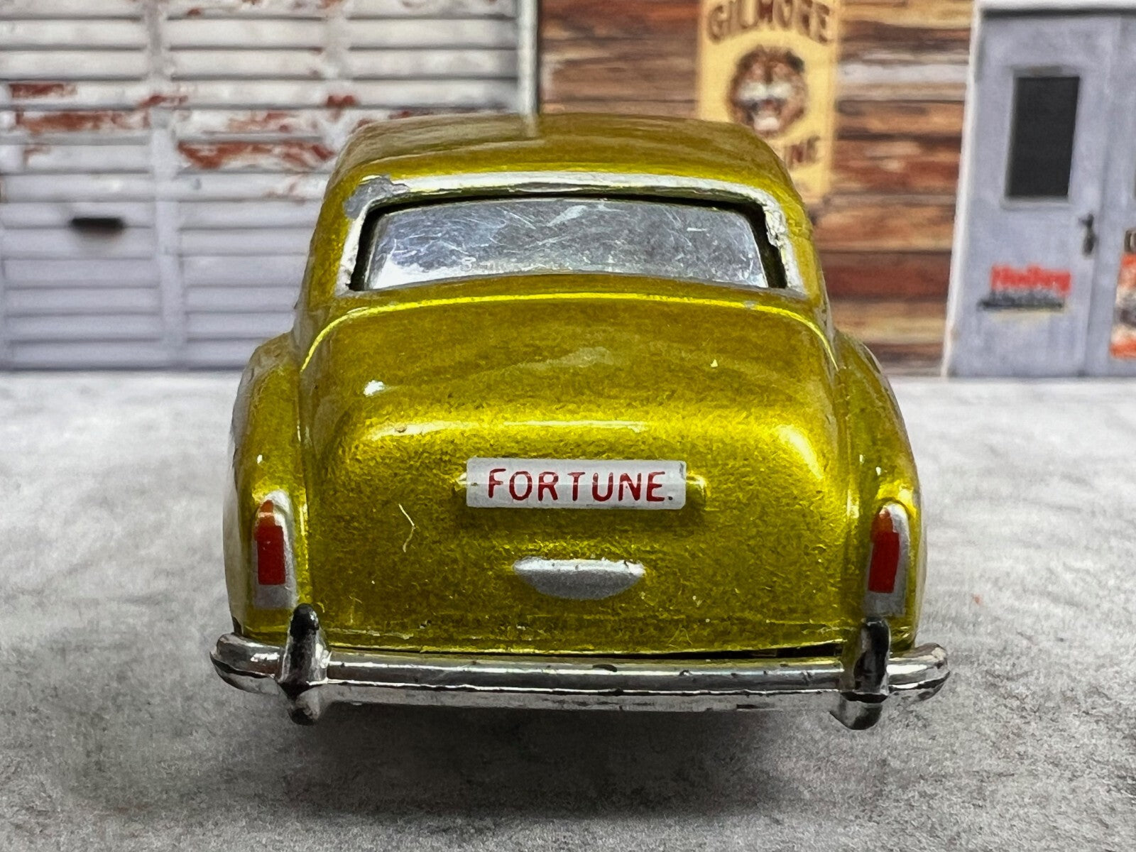 🔥🔥🔥Matchbox Rollsroyce Silver Cloud Gold 1/69 Scale C15🔥🔥🔥