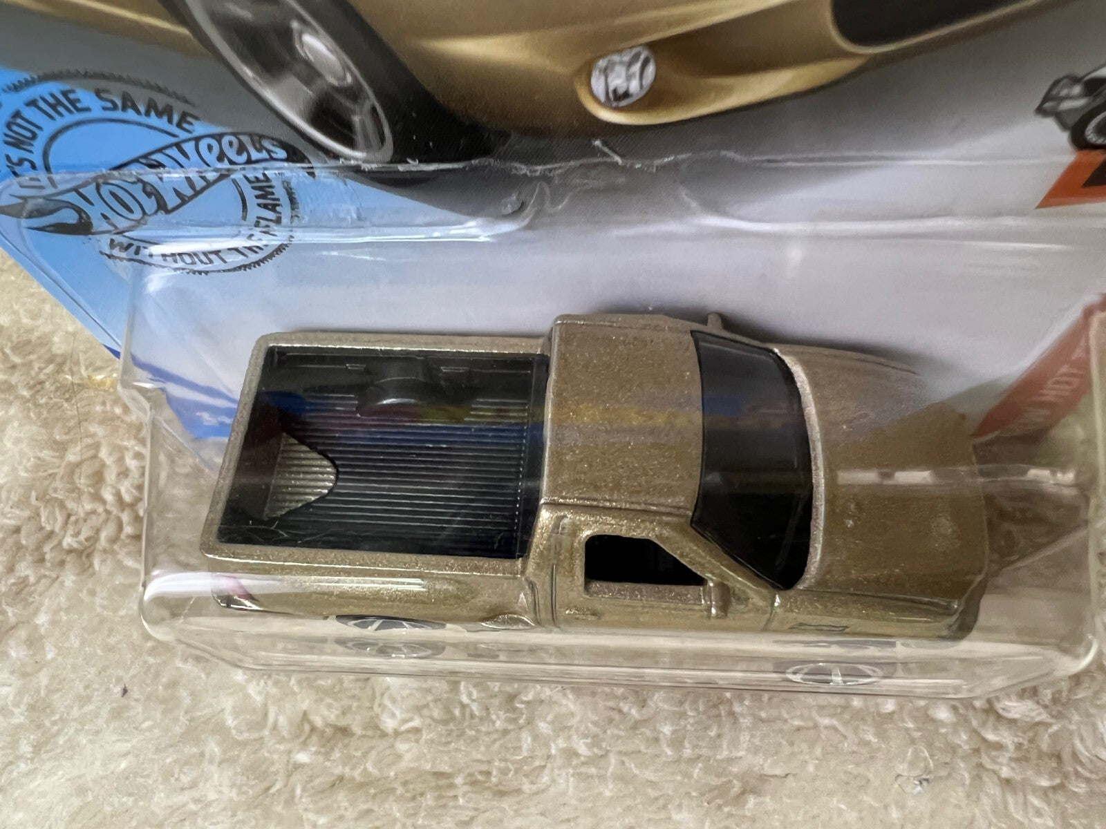 🇺🇸🇺🇸Hot Wheels HW Hot Trucks ‘99 Ford F-150 SVT Lightning Gold HW18🇺🇸🇺🇸