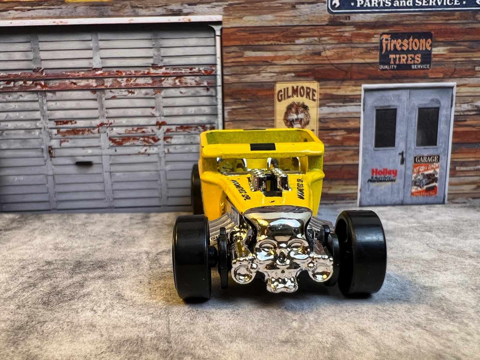 🔥🔥🔥Bone Shaker Mooneyes Hot Wheels Rod Squad Yellow C6🔥🔥🔥