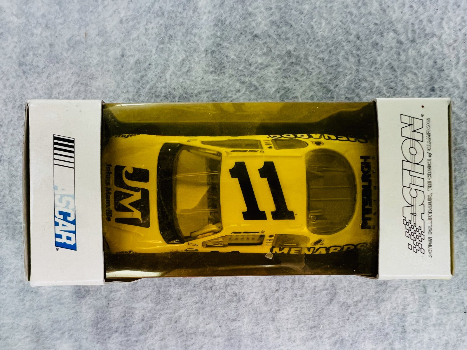 🏁🏁🏁Action NASCAR Diecast 1:43 Paul Menard #11 Stock Car 🏁🏁🏁