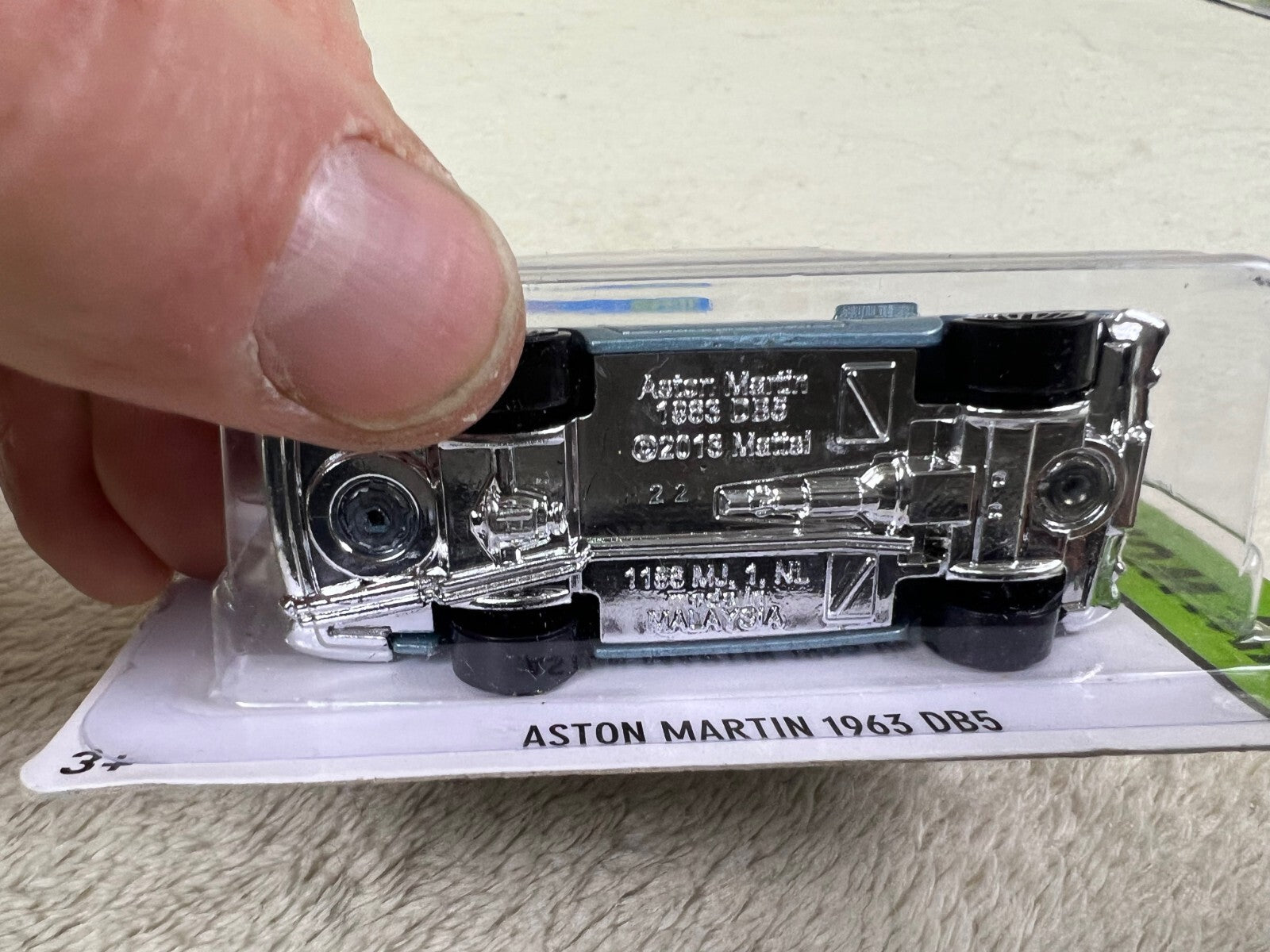 🔥🔥🔥🔥2014 HOT WHEELS JAMES BOND 007, SILVER 1963 ASTON MARTIN DB5 HW12🔥🔥🔥
