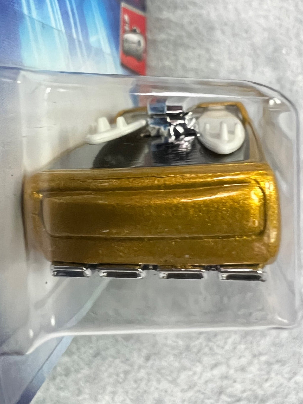 🔥🔥🔥Hot Wheels 2004 Gold Tooned Deora  Hot Wheels First Editions H25🔥🔥🔥