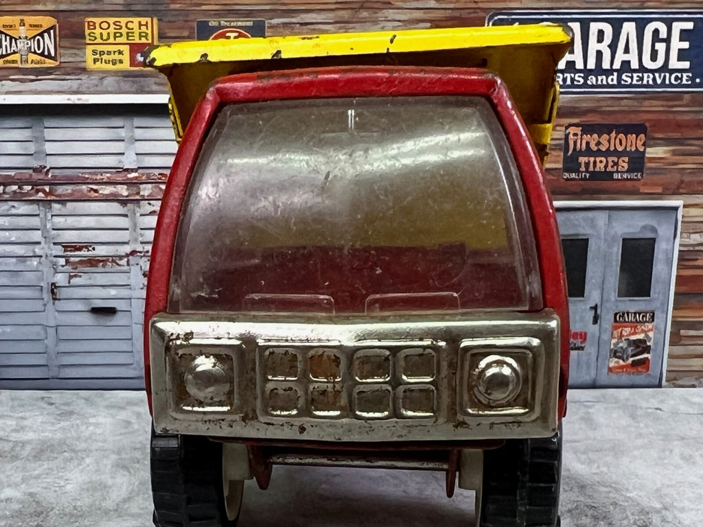 🔥🔥🔥Vintage Buddy L Small Yellow  Red Dump Truck Hong Kong C2🔥🔥🔥