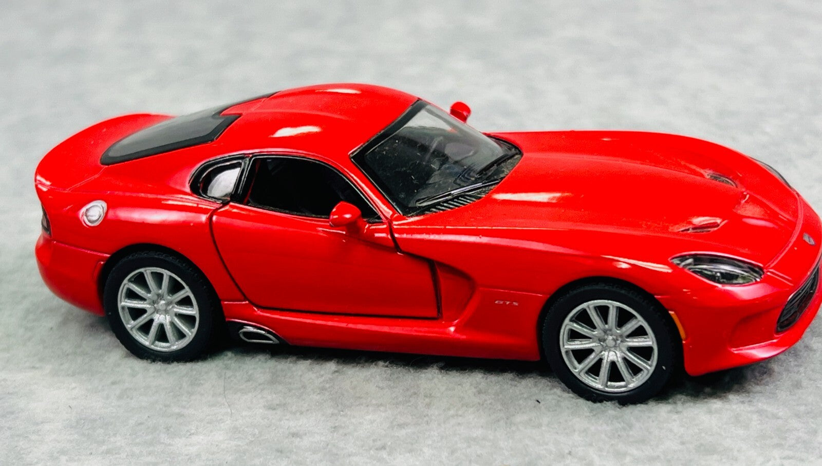 🇺🇸Kinsmart 2013 Dodge SRT Viper GTS 1/36 scale Diecast Model Toy Car🇺🇸