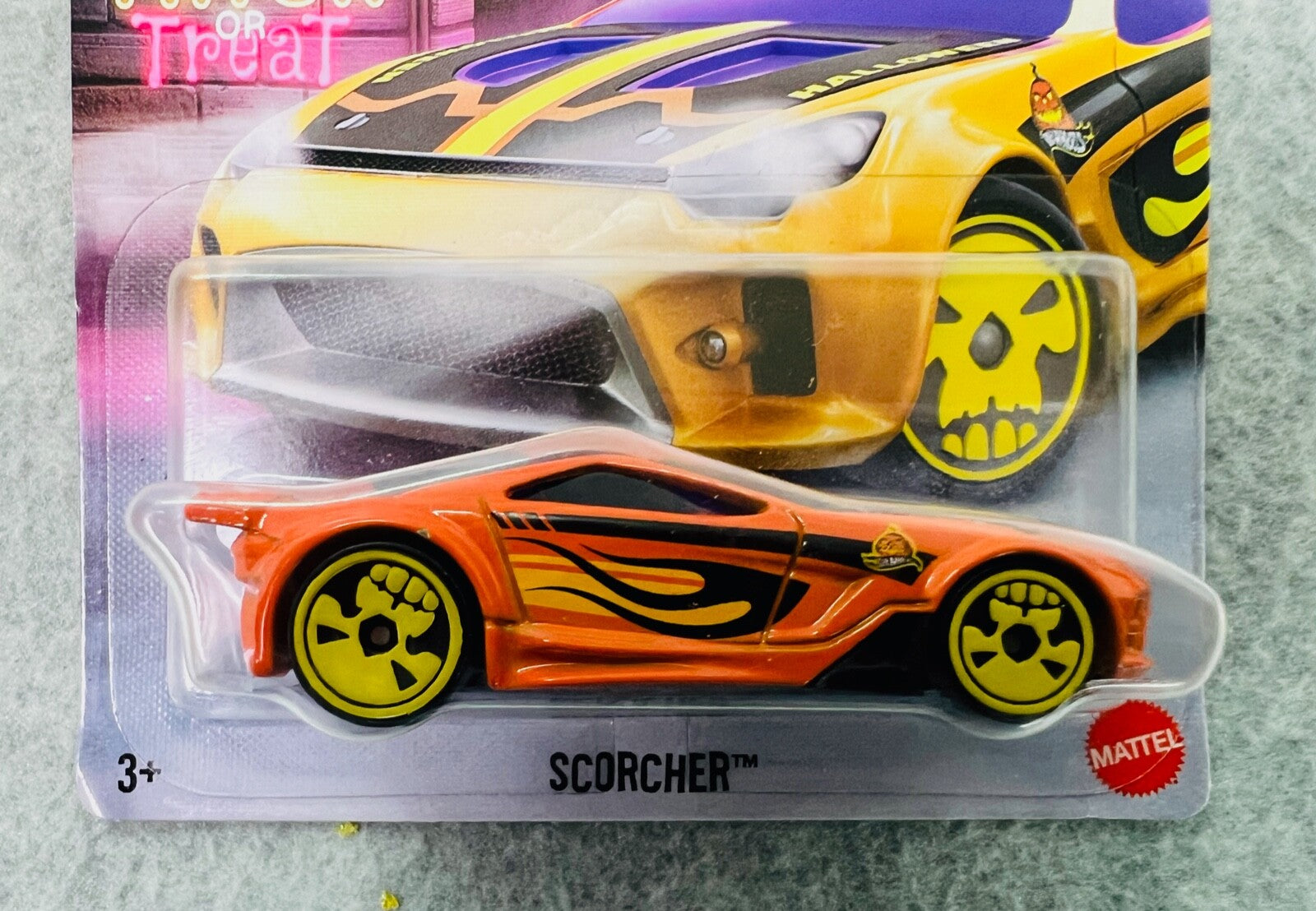 🔥🔥🔥Hot Wheels 2022 HW Halloween Trick Or Treat  Orange Scorcher H24🔥🔥🔥