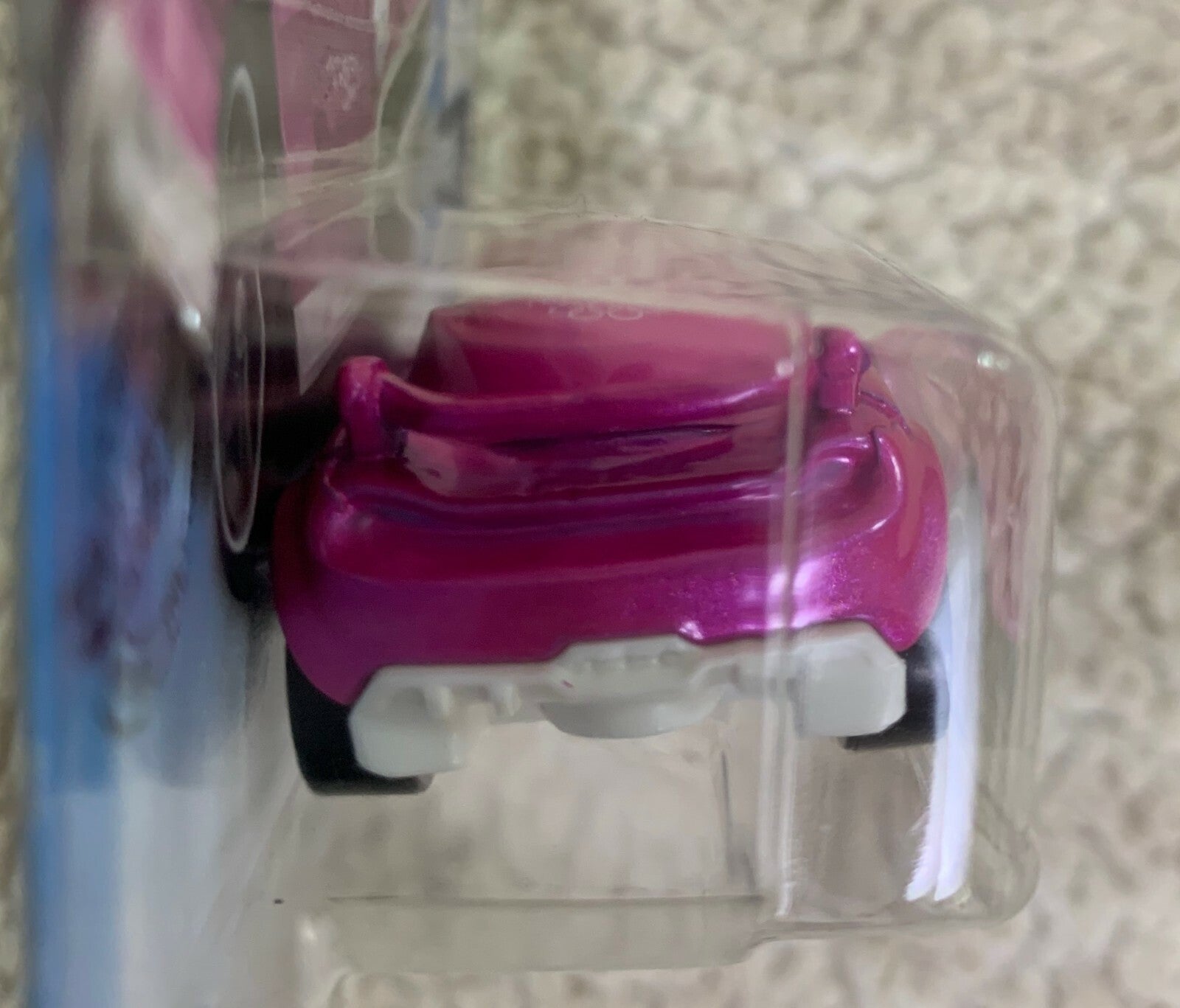 ***2020 Hot Wheels Tokyo Olympic Games Short Card Hi Beam (PINK) 155/250  HW06**