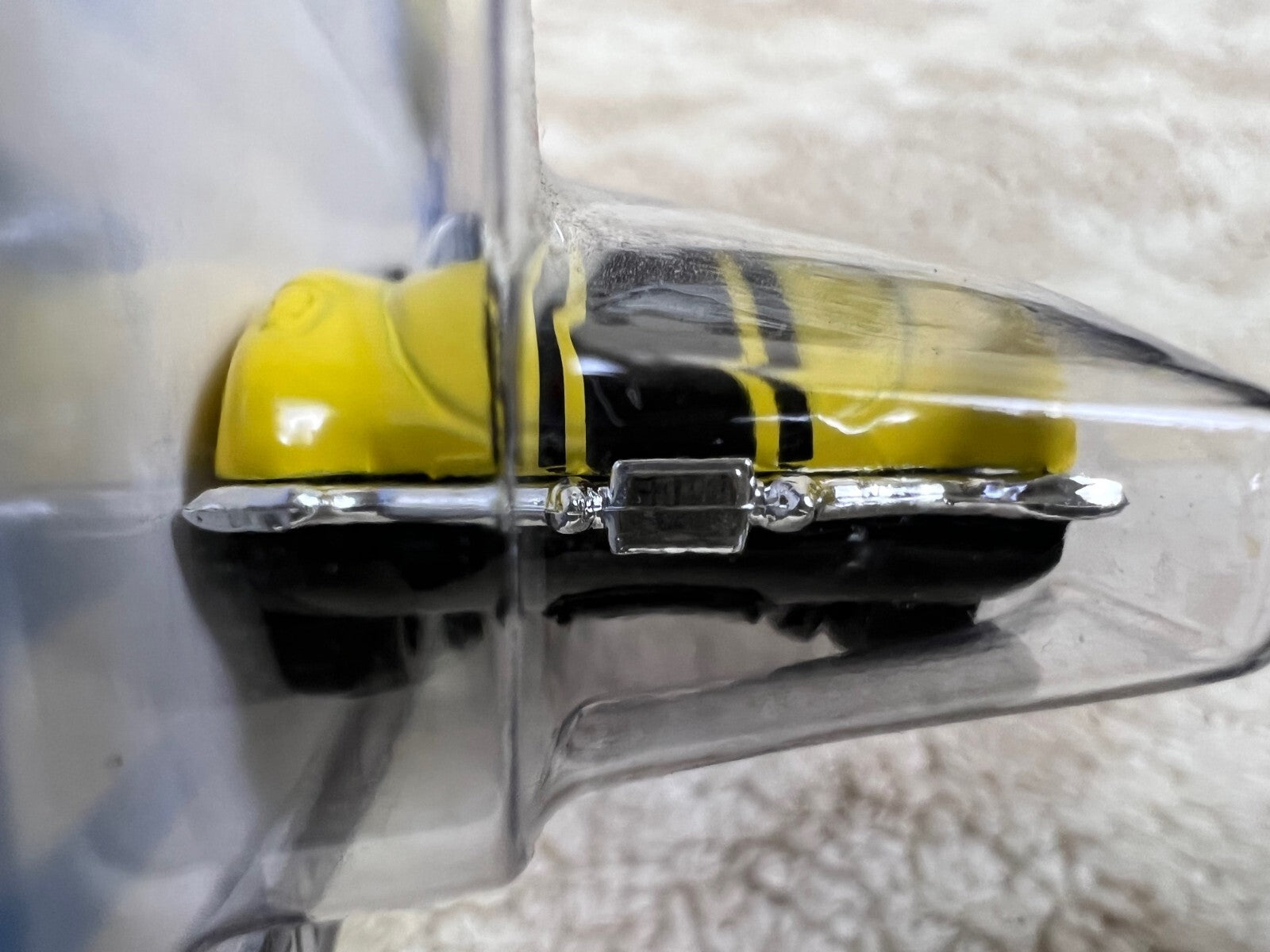🔥🔥🔥🔥Hot Wheels 1/64 ’58 Corvette Yellow #069 HW19🔥🔥🔥🔥