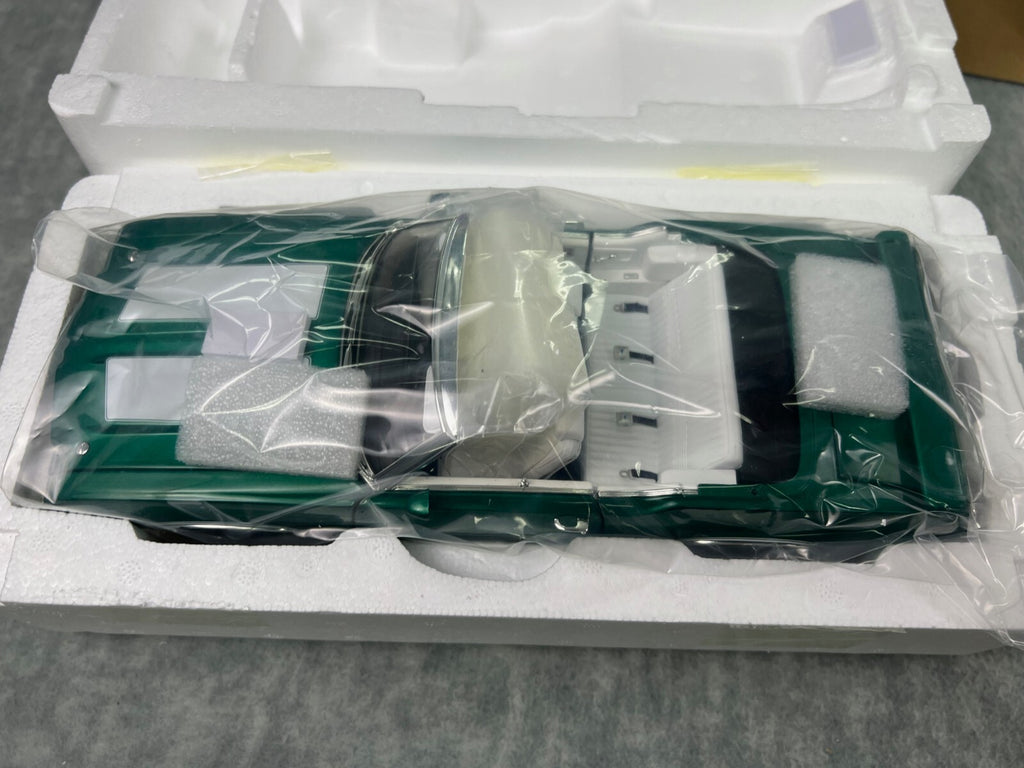 🇺🇸🇺🇸ACME 1972 Oldsmobile 442 W-30 Green Convertible 1:18 Diecast 🇺🇸🇺🇸
