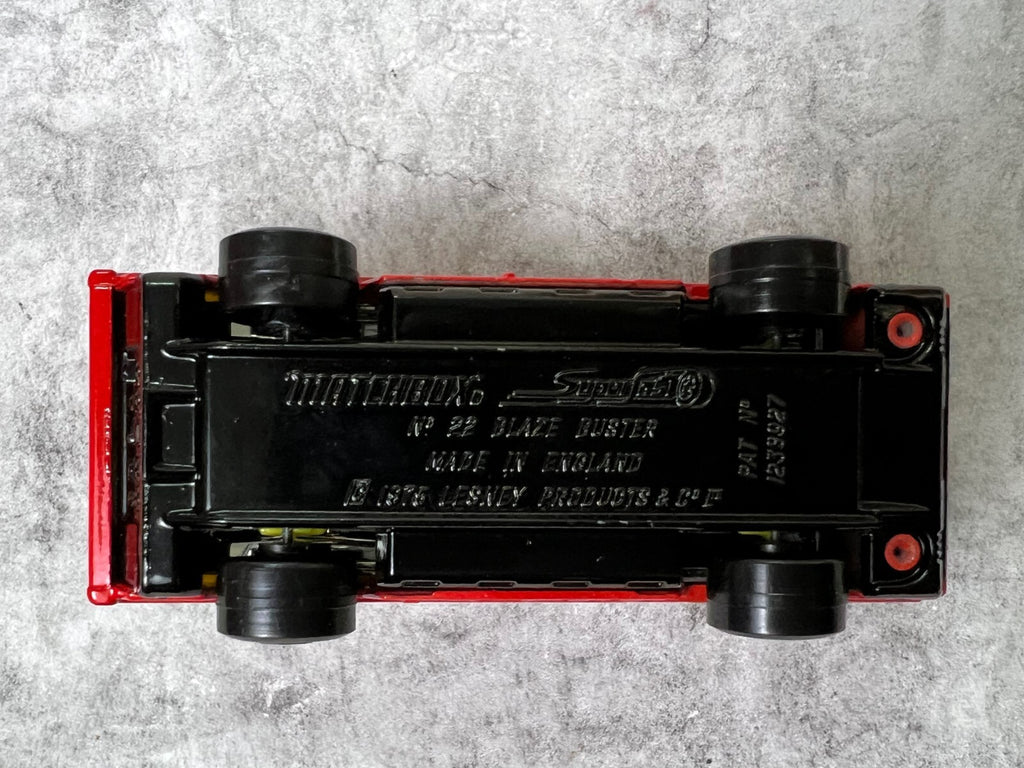 🔥🔥🔥🔥Matchbox Superfast No. 22 Blaze Buster MINT C12🔥🔥🔥🔥